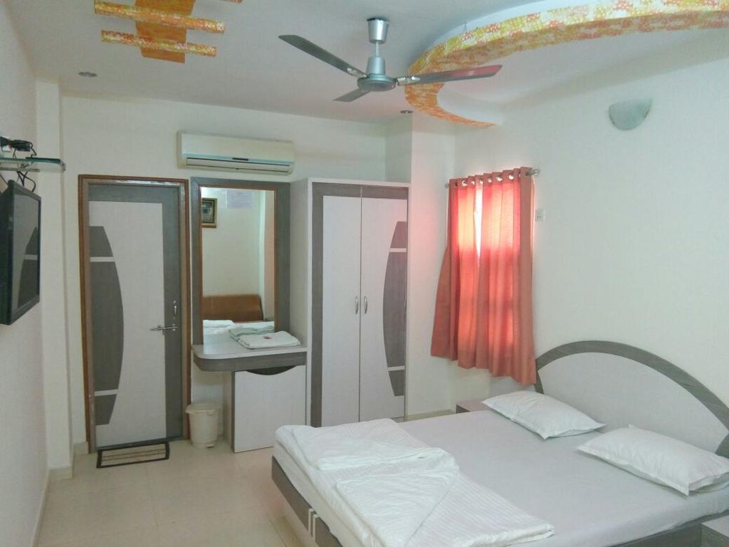 Hotel Sudarshan Nāthdwāra Zewnętrze zdjęcie
