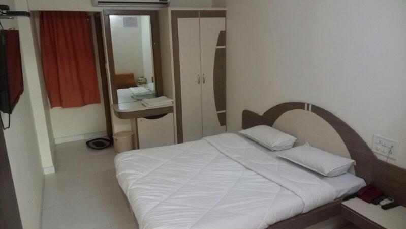 Hotel Sudarshan Nāthdwāra Zewnętrze zdjęcie